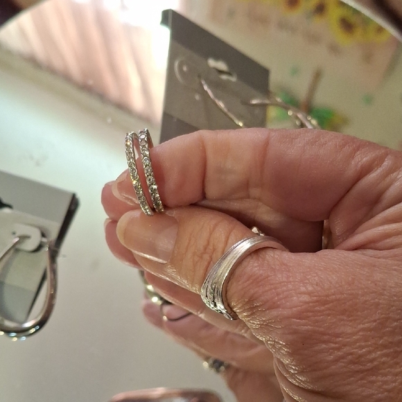 Silver Earrings 4 Pairs Jewelry - Picture 8 of 9